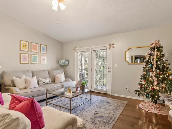 120 15th St E APT 419, Tuscaloosa, AL 35401