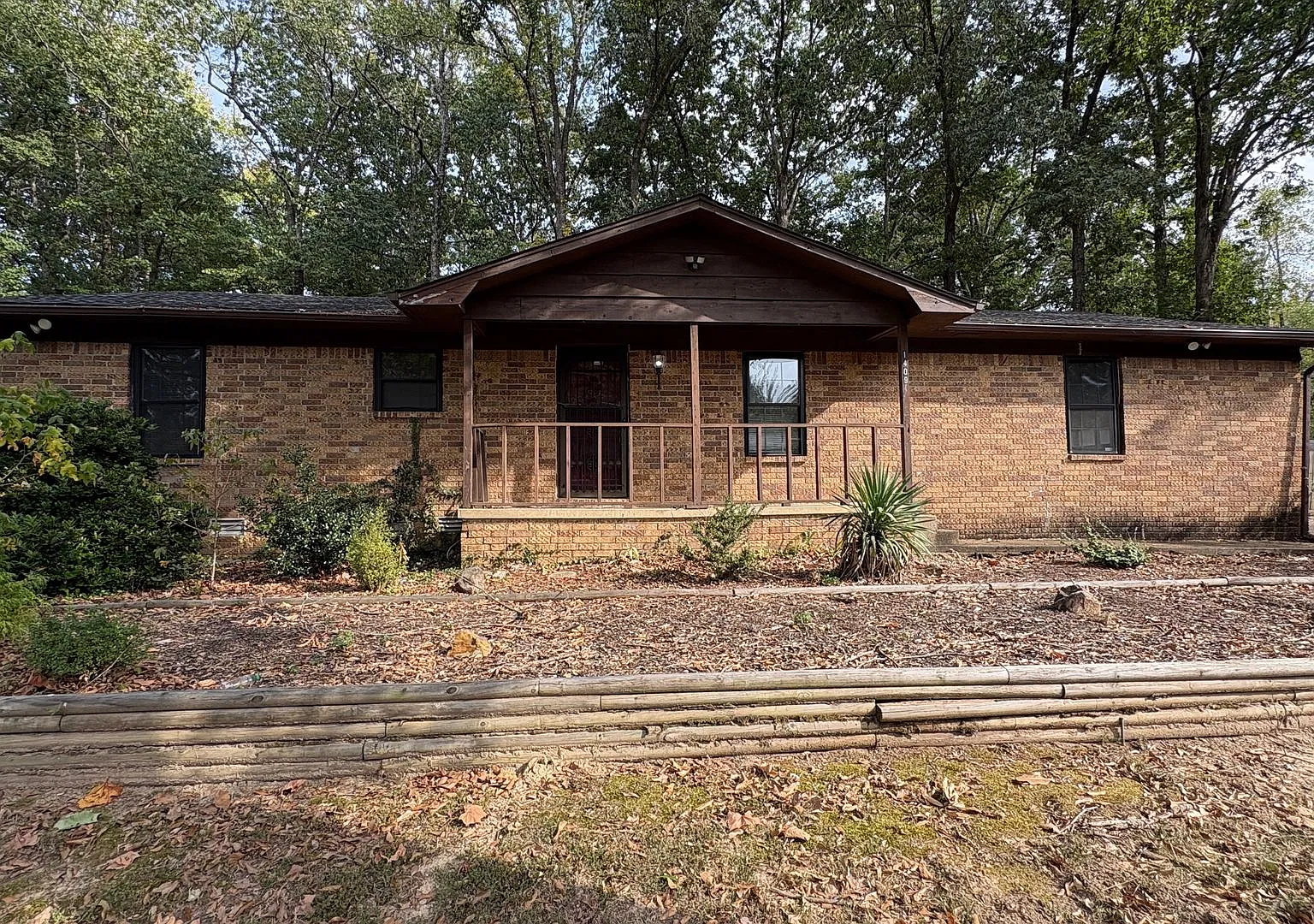 4 Bedroom, 3 Bathroom home in Benton! — Photo 1