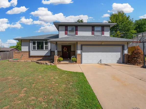 1728 N Overlook Dr, Derby, KS 67037
