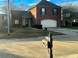 4884 Muirfield Dr, Lake Charles, LA 70605