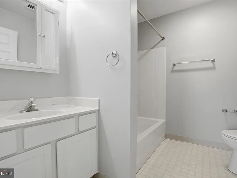 205 Horseshoe Dr #205 — Photo 13