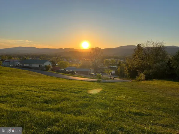 Evening Sun Dr, Moorefield, WV 26836