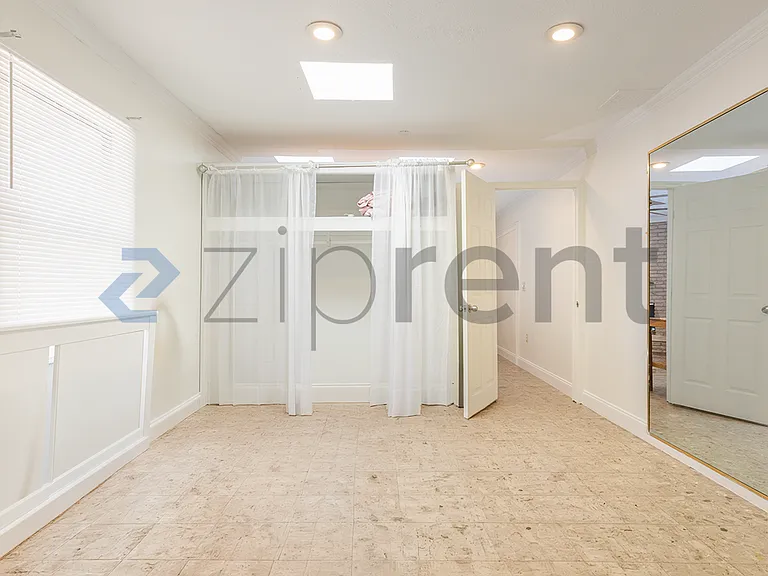 6534 Precourt Dr — Photo 9