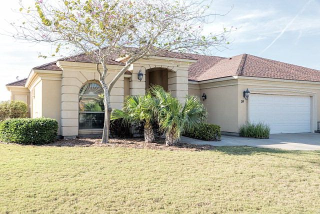 1st image of 24 Hacienda Dr