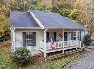 215 Perley Hyatt Rd, Sylva, NC 28779