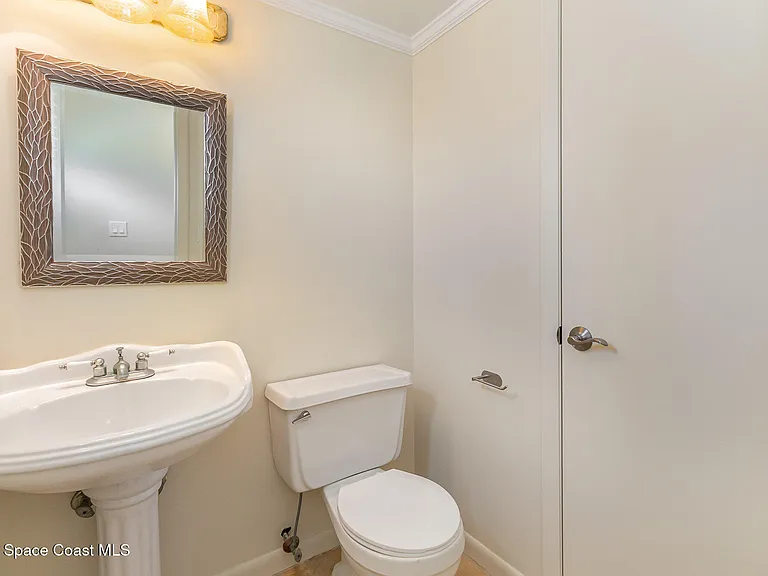 446 Blue Jay Ln — Photo 8