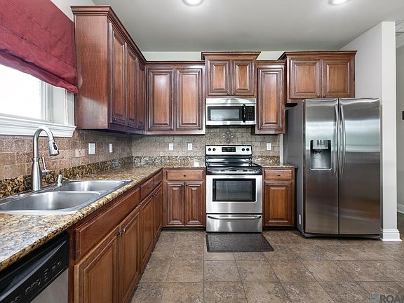 3rd image of 14364 Stonegate Manor Dr