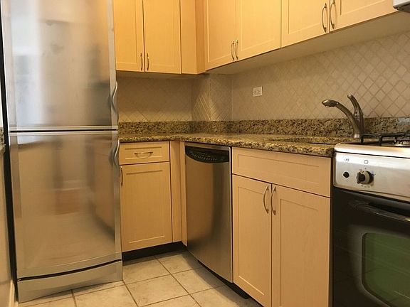5th image of 41 Park Ave APT 14B