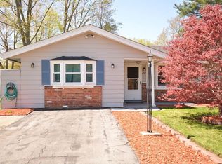 202 Elsie Rd, Brockton, MA 02302