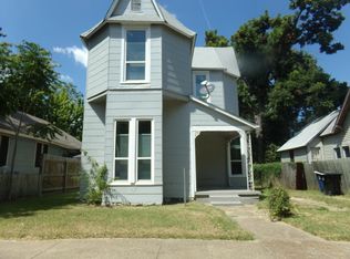 715 W Day St, Denison, TX 75020
