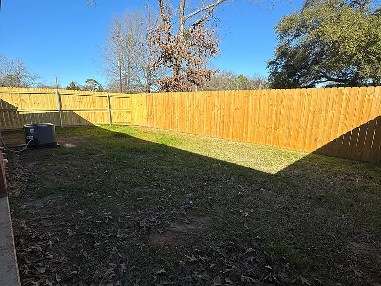 572 Ivy Ln — Photo 19