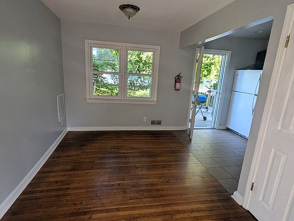 4th image of 565 W 6th Ave