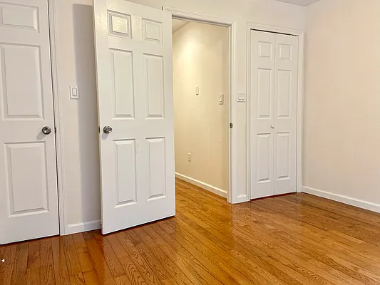 Rented by J Misrahi Realty Corp | media 4