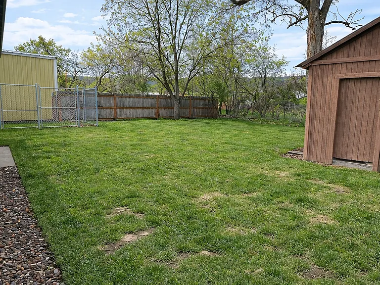 2708 N Depot St — Photo 7