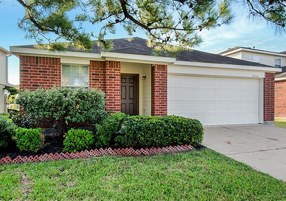 1st image of 19131 Prairie Bluff Dr