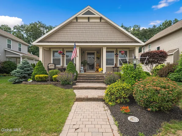 11 Vettura Court, Ballston Spa, NY 12020