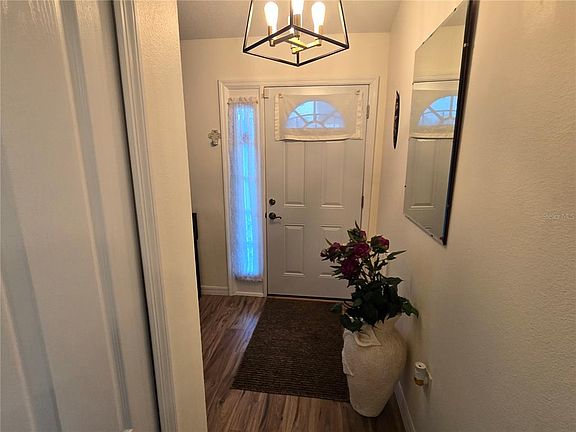 4th image of 12214 Legend St