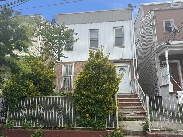 399 Warwick St, Brooklyn, NY 11207