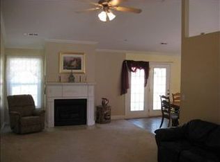 14 Canterbrooke Ct, Fountain Inn, SC 29644