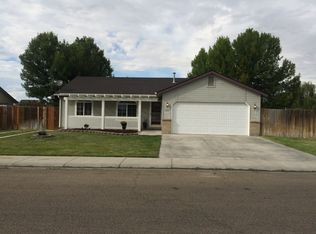 7884 Arlington Dr, Nampa, ID 83687