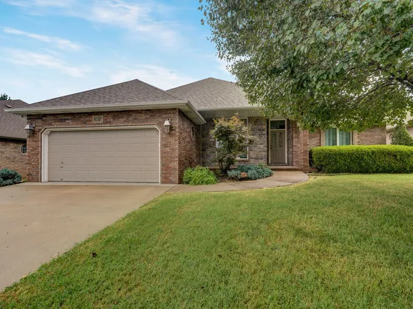2624 W Lasalle St, Springfield, MO 65807