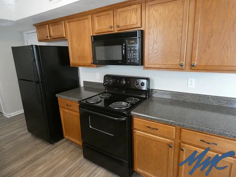 861 Aztec Dr — Photo 5