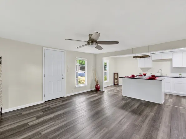 1008 Van Winkle St, Weatherford, TX 76086