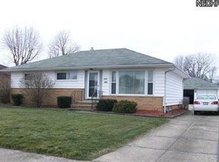 7296 Oakwood Rd, Parma, OH 44130