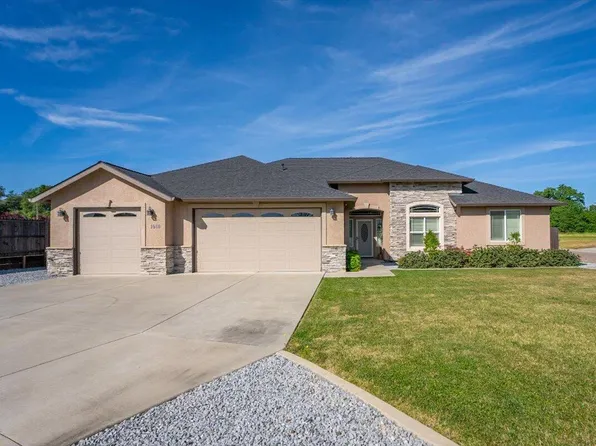1560 Carl Ct, Red Bluff, CA 96080