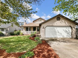 7040 Camellia St, Springfield, OR 97478