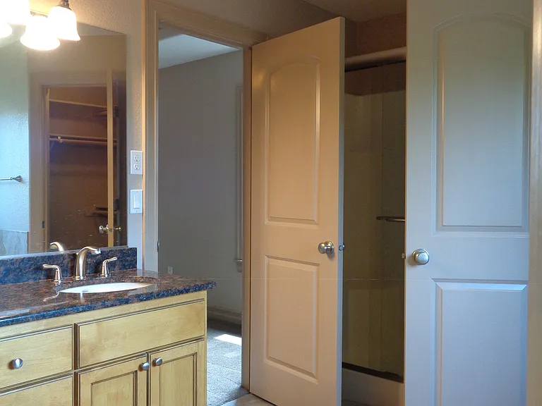6439 Robin Hood St SE — Photo 29