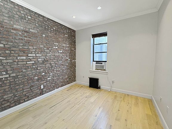 2nd image of 946 Bushwick Ave #424