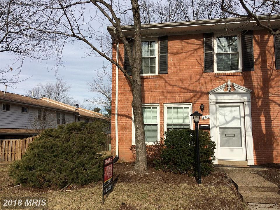 1st image of 300 E Dartmouth Dr