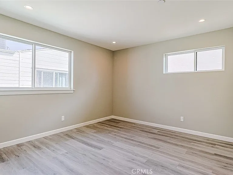 5257 Harmony Ave — Photo 32