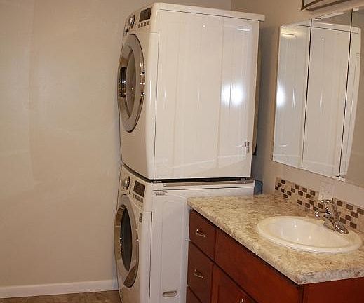 Washer & Dryer