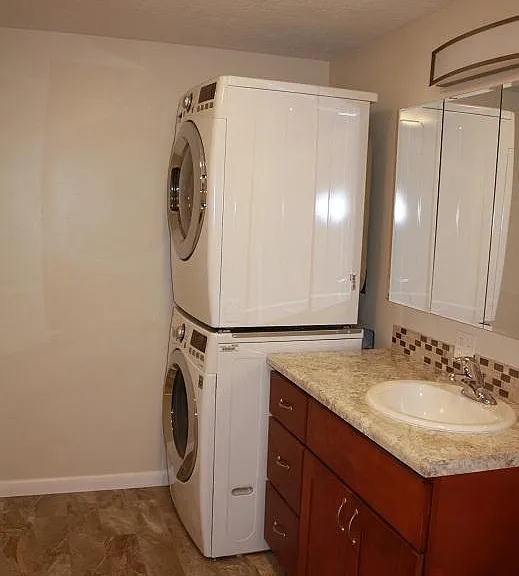 Washer & Dryer