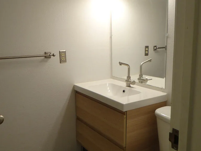 2nd 3/4 bath
