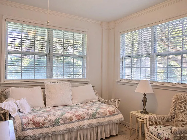 798 Bougainvillea Ln — Photo 21