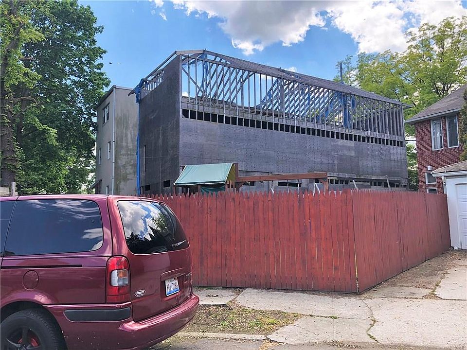 1st image of 4818 Bay Pkwy