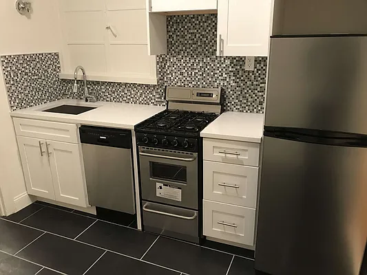 Rented by Paley Management | media 30