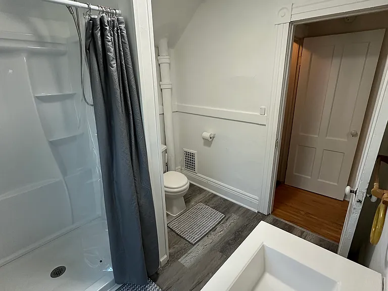 49 Cayuga St #2 — Photo 7