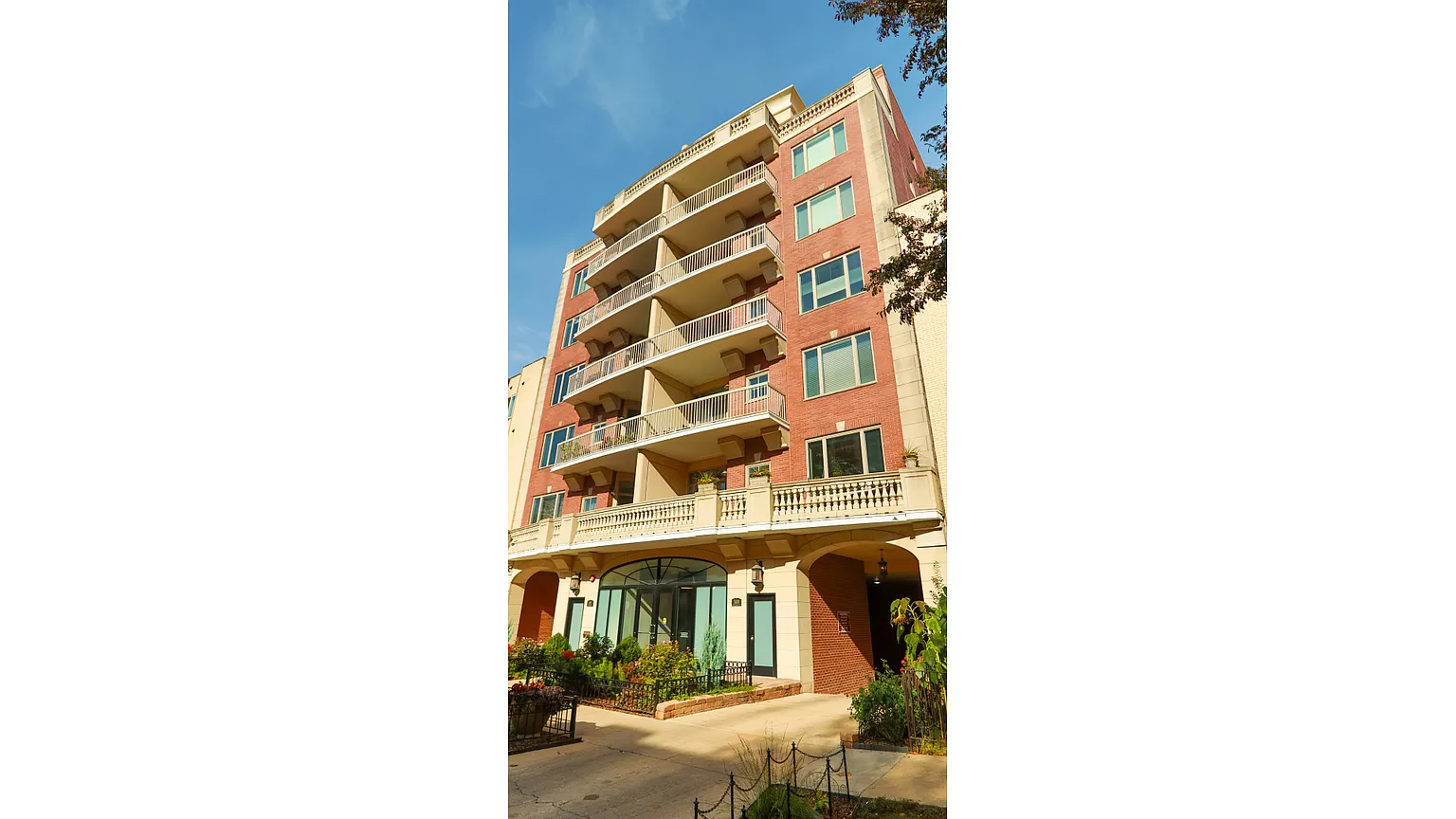 508 W Melrose St #Penthouse W photo 1