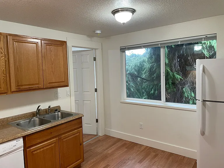 1249 N Prescott St #2 — Photo 6