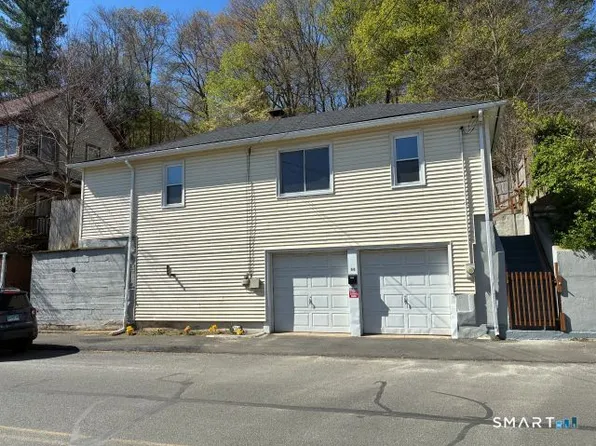 68 New St, Seymour, CT 06483