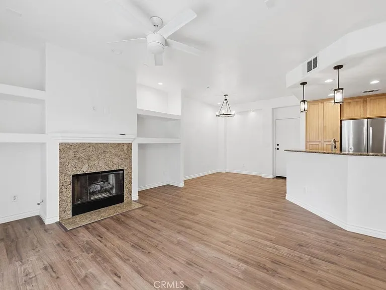 19122 Cole Ln — Photo 4