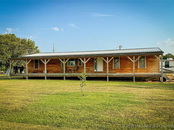 730 E 3rd St, Newkirk, OK 74647