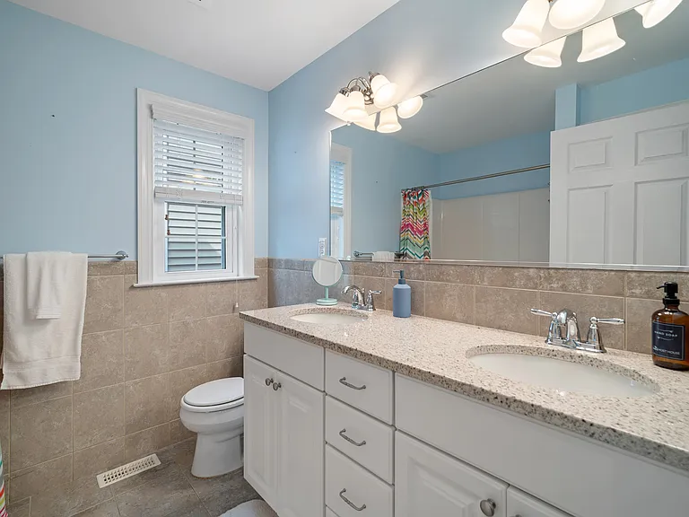 2720 Asbury Ave #1 — Photo 18