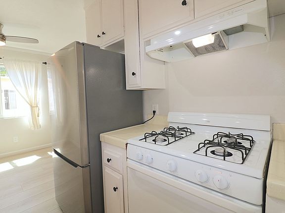 3rd image of 4465 Idaho St #6
