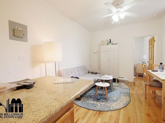 2nd image of 647 Franklin Ave APT 2RR