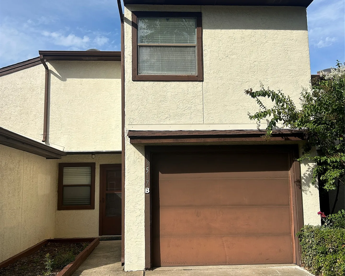 2 bed, 2.0 bath, 1060 sqft, $1,250 — Photo 1